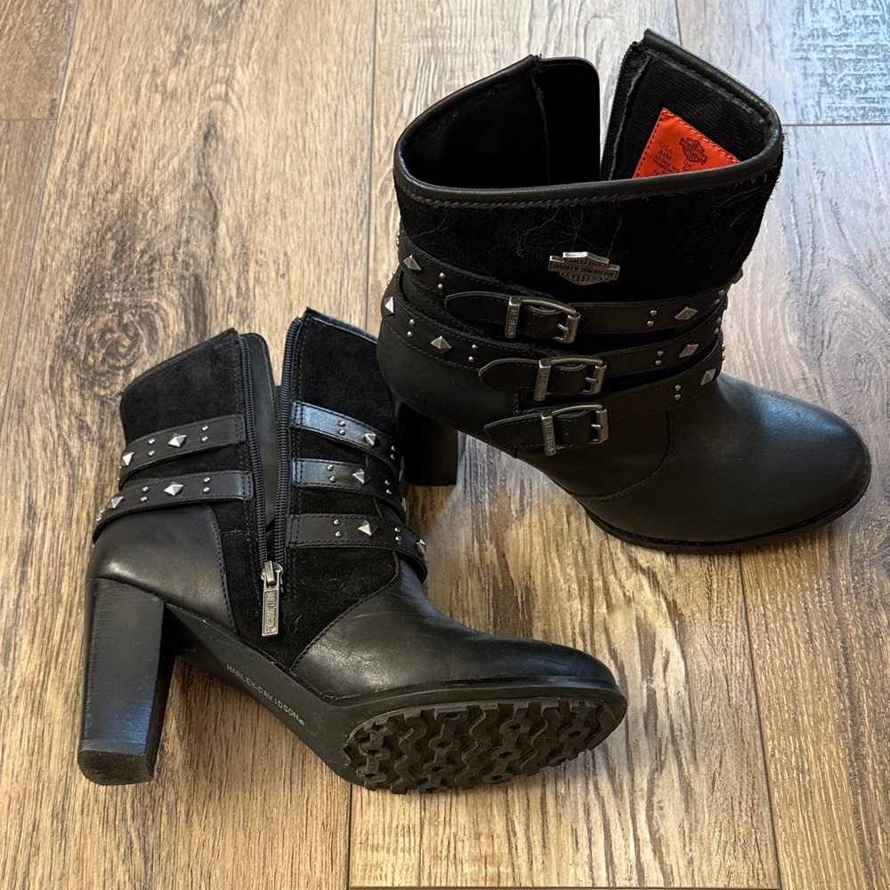 Harley-Davidson Black Heeled Boots with Buckle Accents